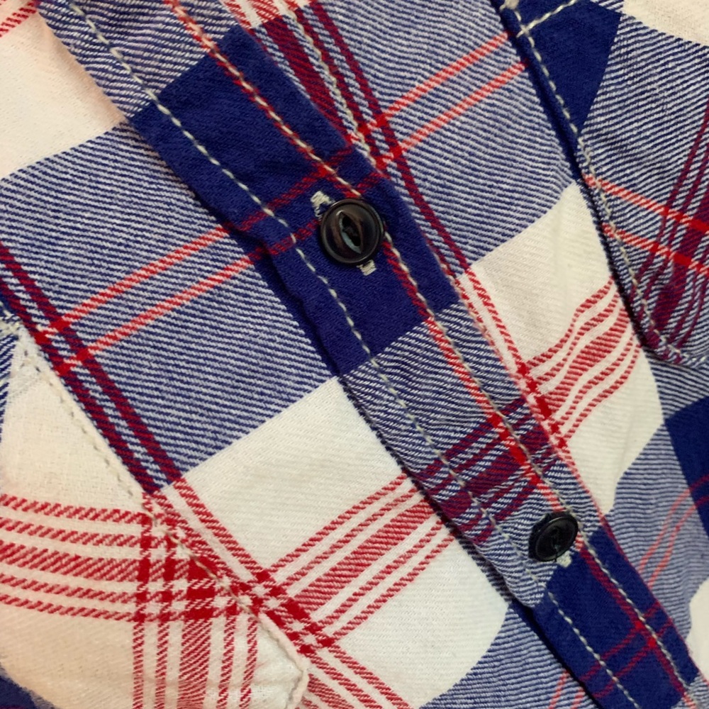 Hippy laundry plaid flannel button down. Size: L - Picture 10 of 12